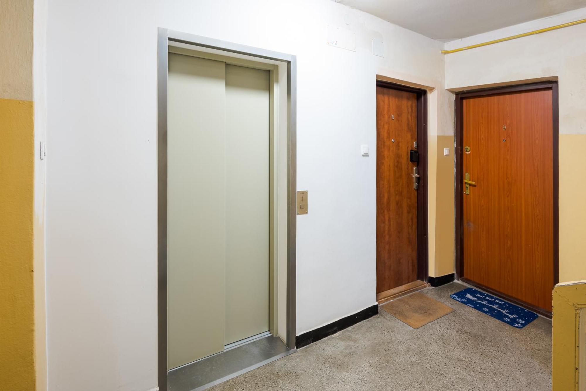Stay With Friends In Warsaw Apartment Екстер'єр фото